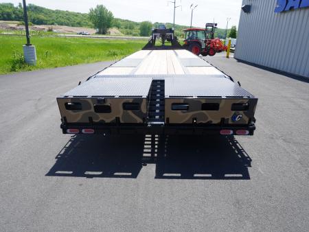 New 2026 Diamond C Trailers Fmax212 35' Gooseneck Deckover