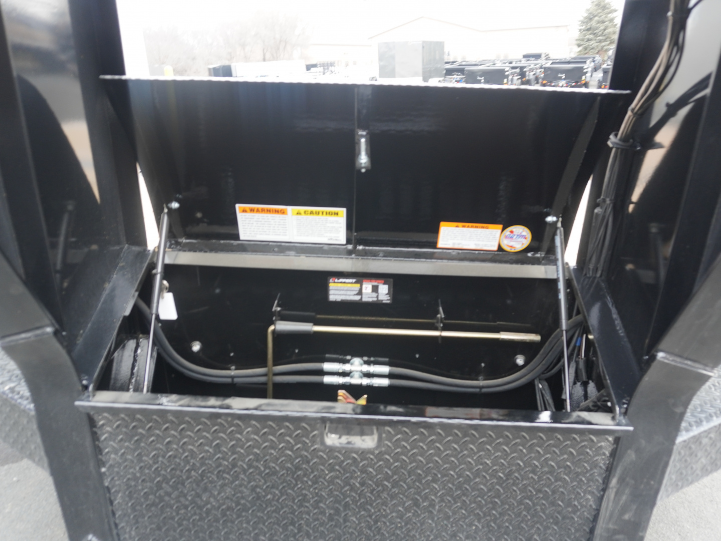 New 2026 Diamond C Trailers Fmax212 35' Gooseneck Deckover