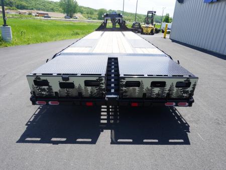 New 2026 Diamond C Trailers Fmax212 32' Gooseneck Deckover Trailer