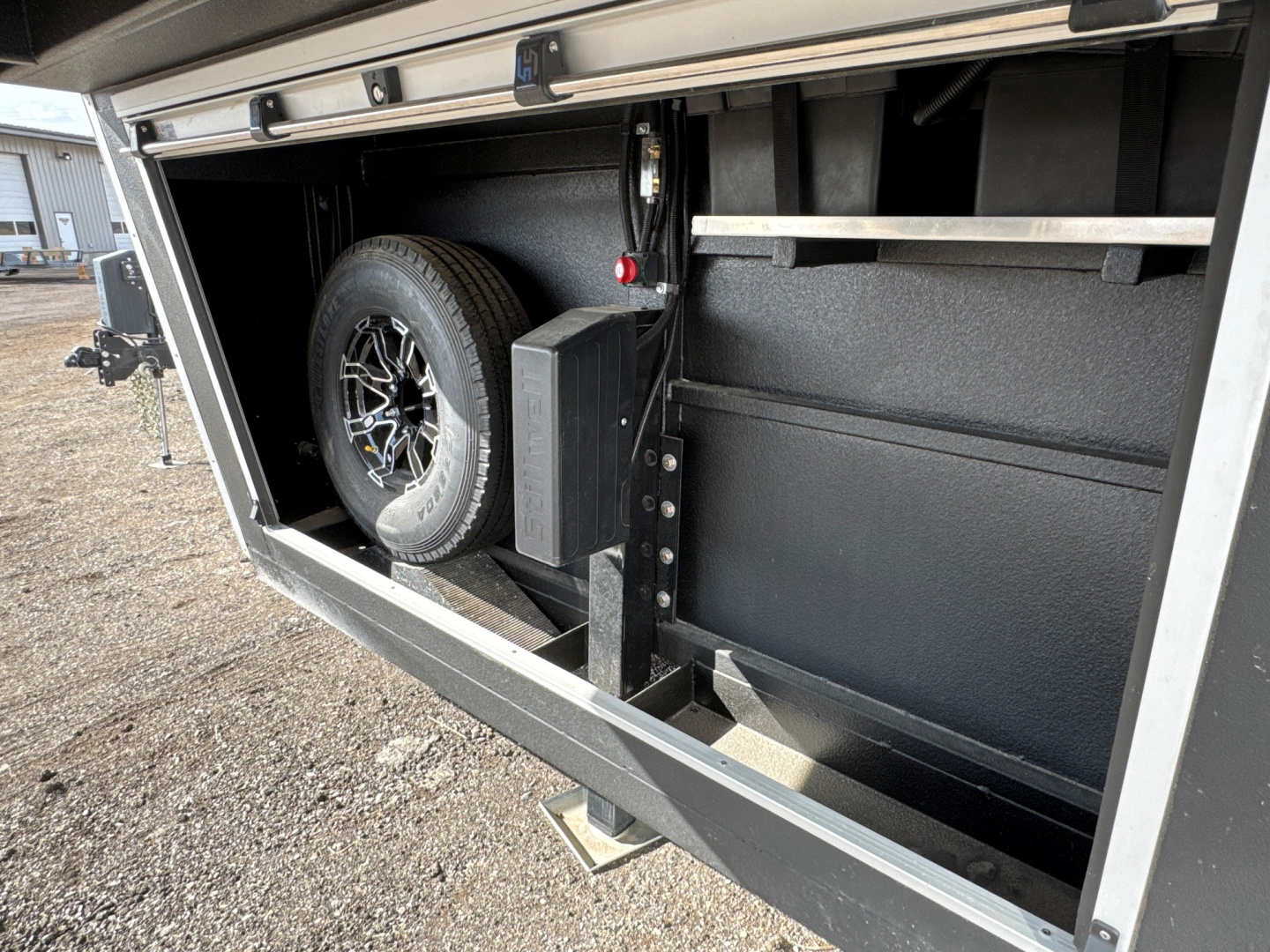 New **BLOWOUT PRICING** 2025 Logan Coach 20' Rock Slide Edition Crawler Hauler