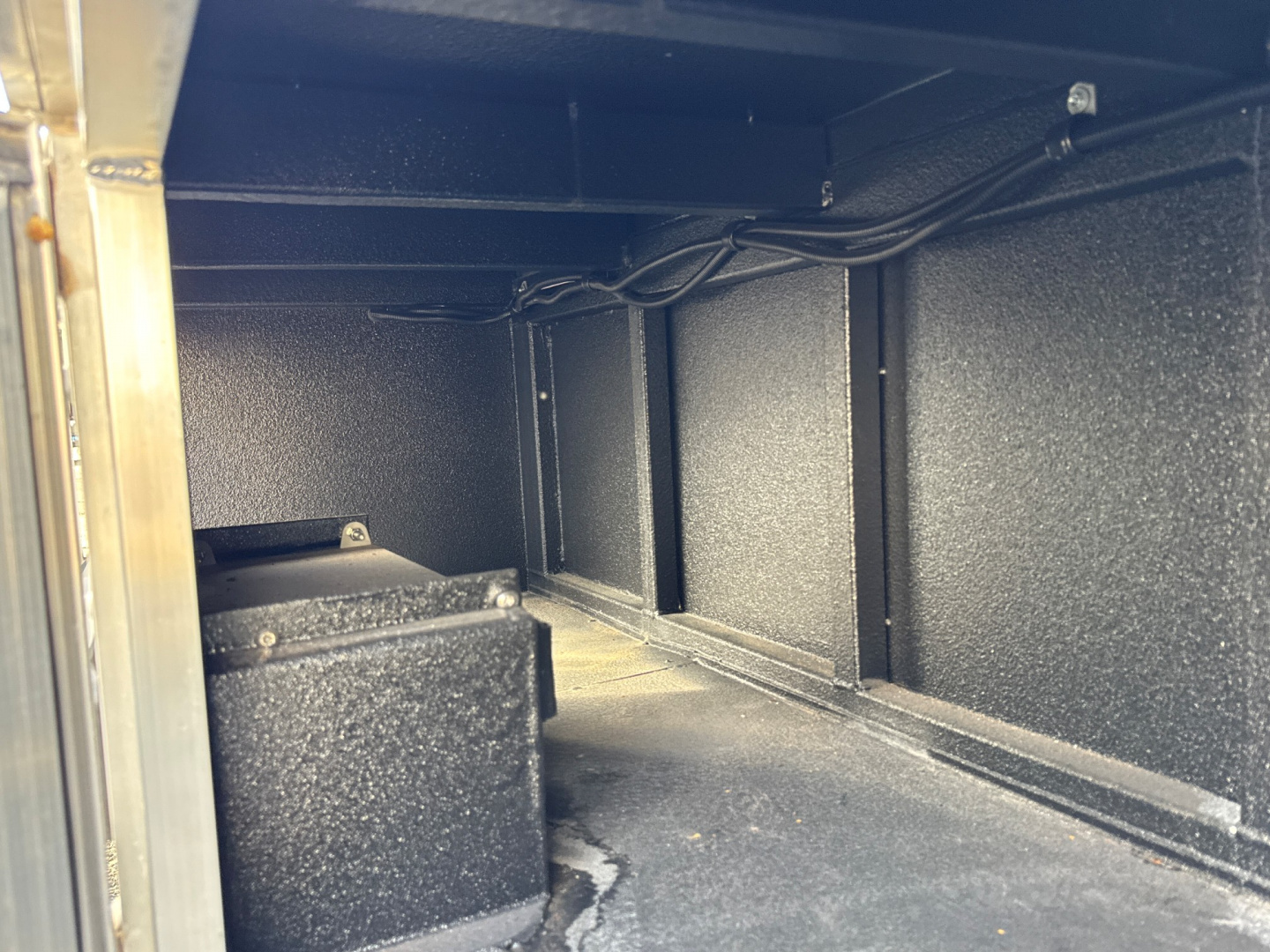 New **BLOWOUT PRICING** 2025 Logan Coach 20' Rock Slide Edition Crawler Hauler