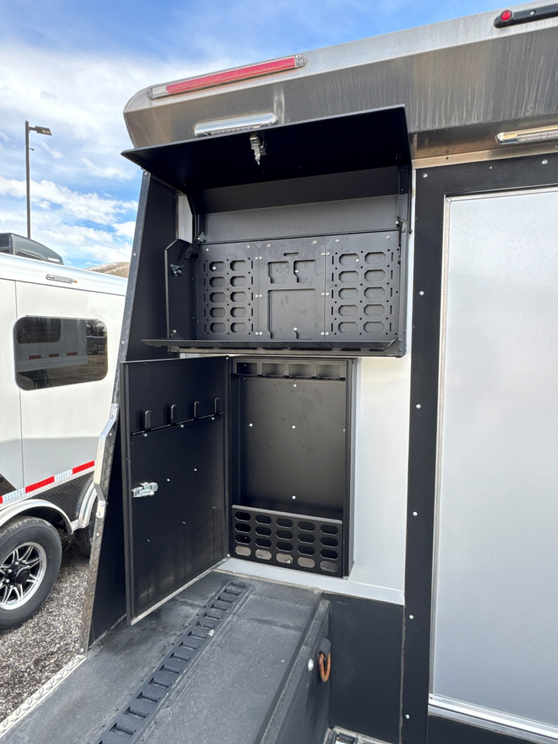 New **BLOWOUT PRICING** 2025 Logan Coach 20' Rock Slide Edition Crawler Hauler