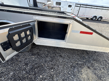 New **BLOWOUT PRICING** 2025 Logan Coach 20' Rock Slide Edition Crawler Hauler