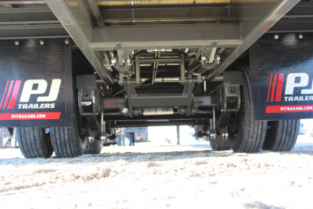 New 2026 PJ Trailers LY1 36' Gooseneck Hydraulic Dovetail