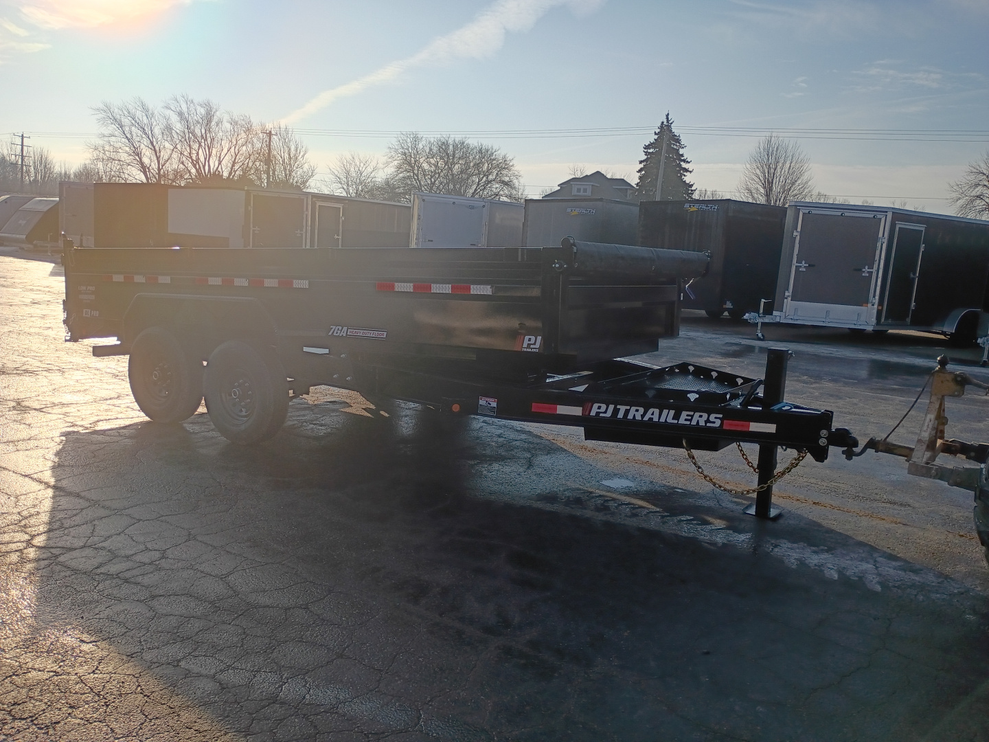 New 2026 PJ Trailers DL162