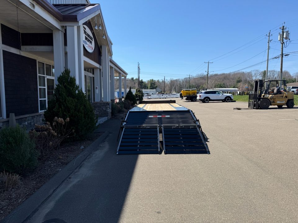 New SURE-TRAC 8'6" x 25' HEAVY DUTY LOW PROFILE DECKOVER TRAILER 15K