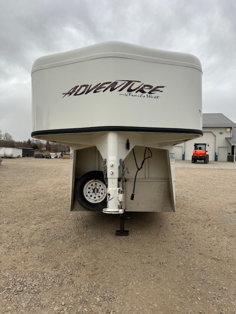 Used 2006 Trails West Adventure 3 Horse