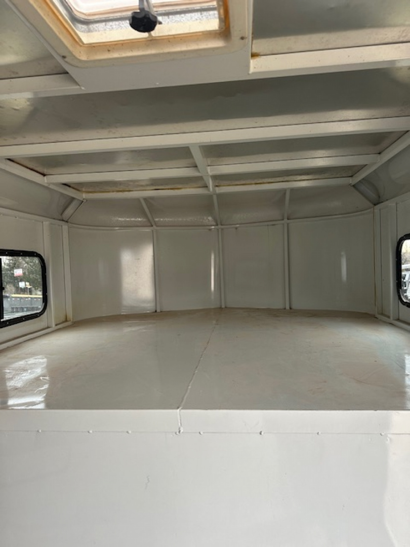 Used 2006 Trails West Adventure 3 Horse