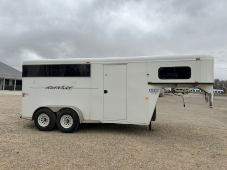 Used 2006 Trails West Adventure 3 Horse