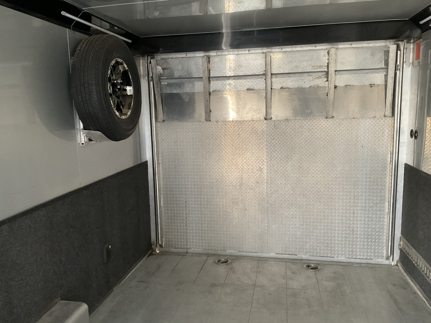Used 2022 Featherlite Trailers FT8524-100 Car / Racing Trailer