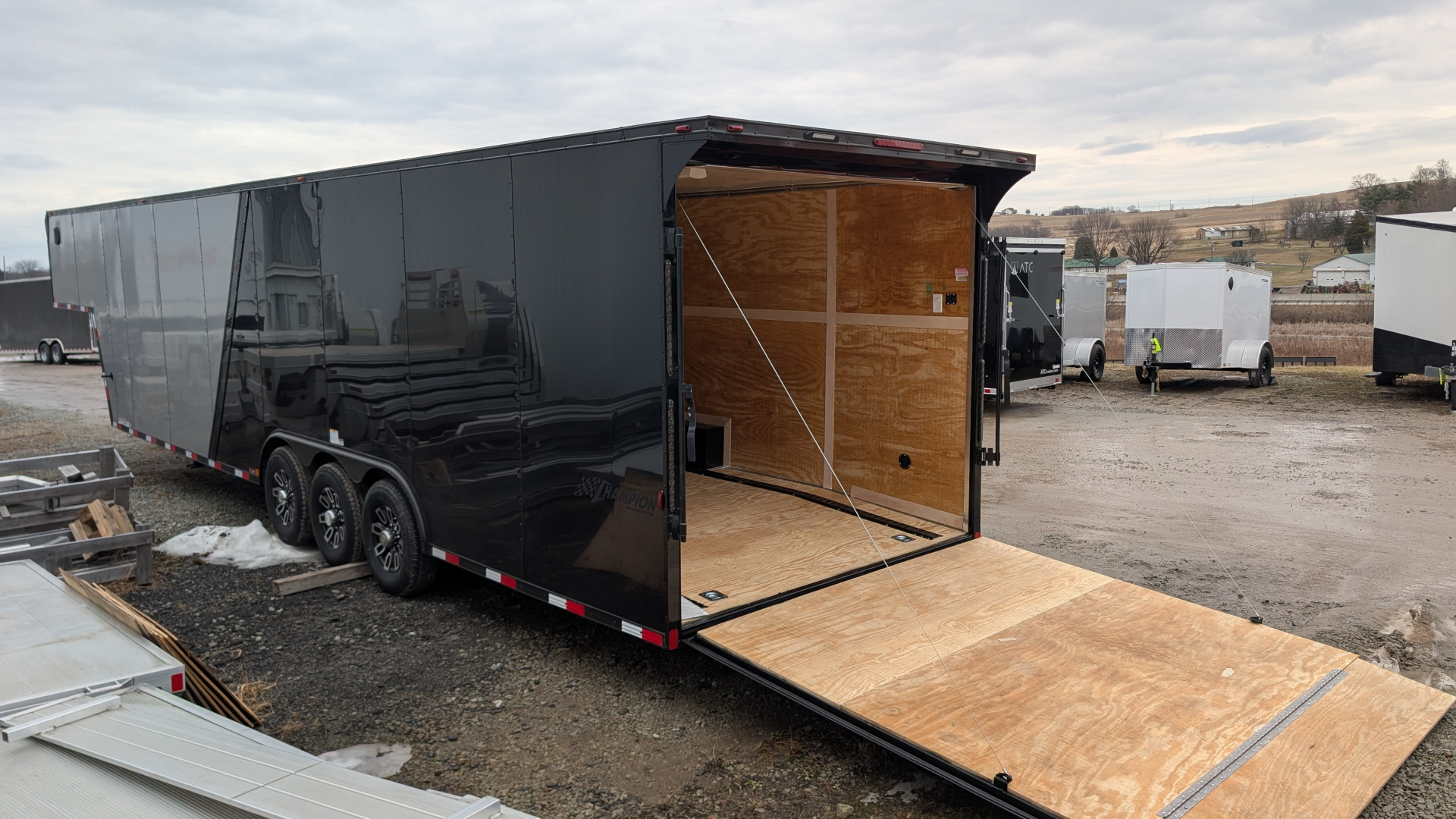 New 2026 Homesteader 8.5x38 (29+8) Gooseneck Car Hauler w/ Ramp