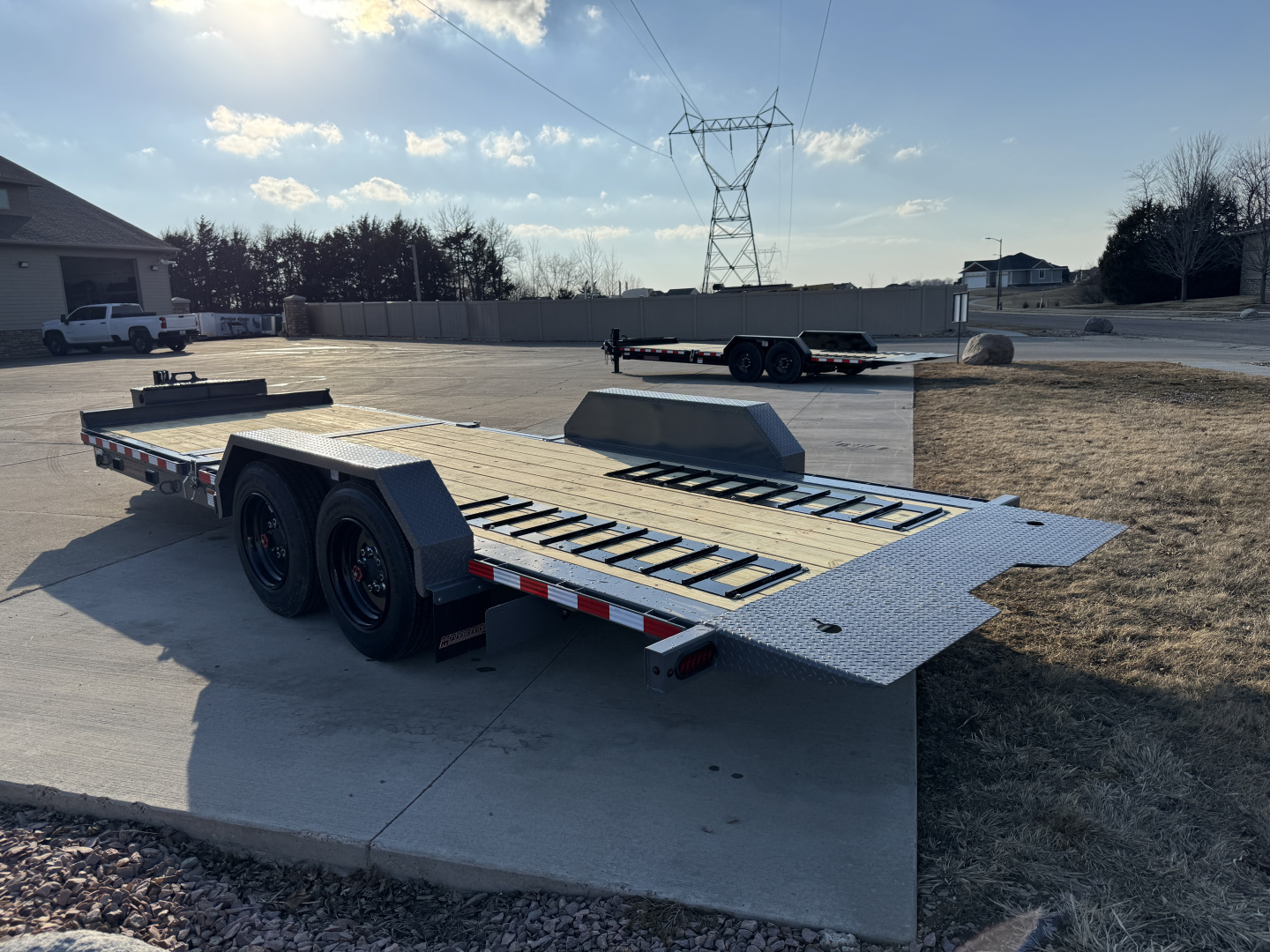 New 2026 Midsota TB-22 17.6k Split Tilt Trailer