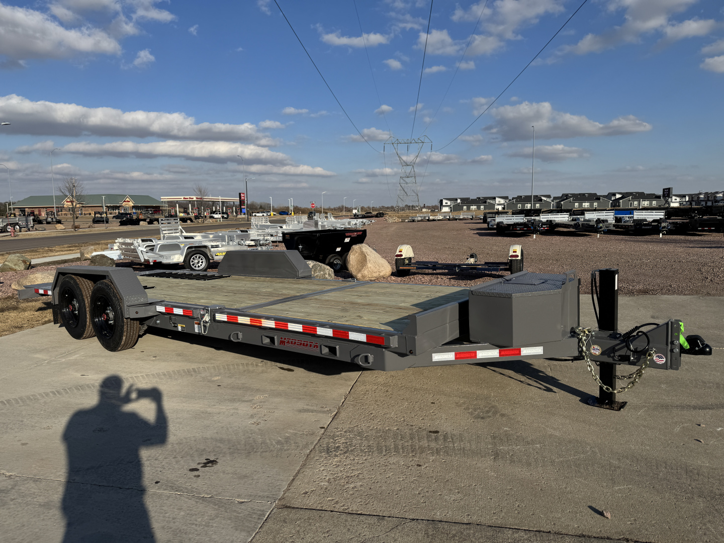 New 2026 Midsota TB-22 17.6k Split Tilt Trailer