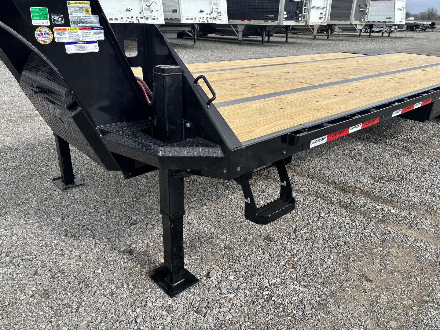 New 2026 Horizon Trailers FYZ 34' HYD Tilt GN Equipment Trailer