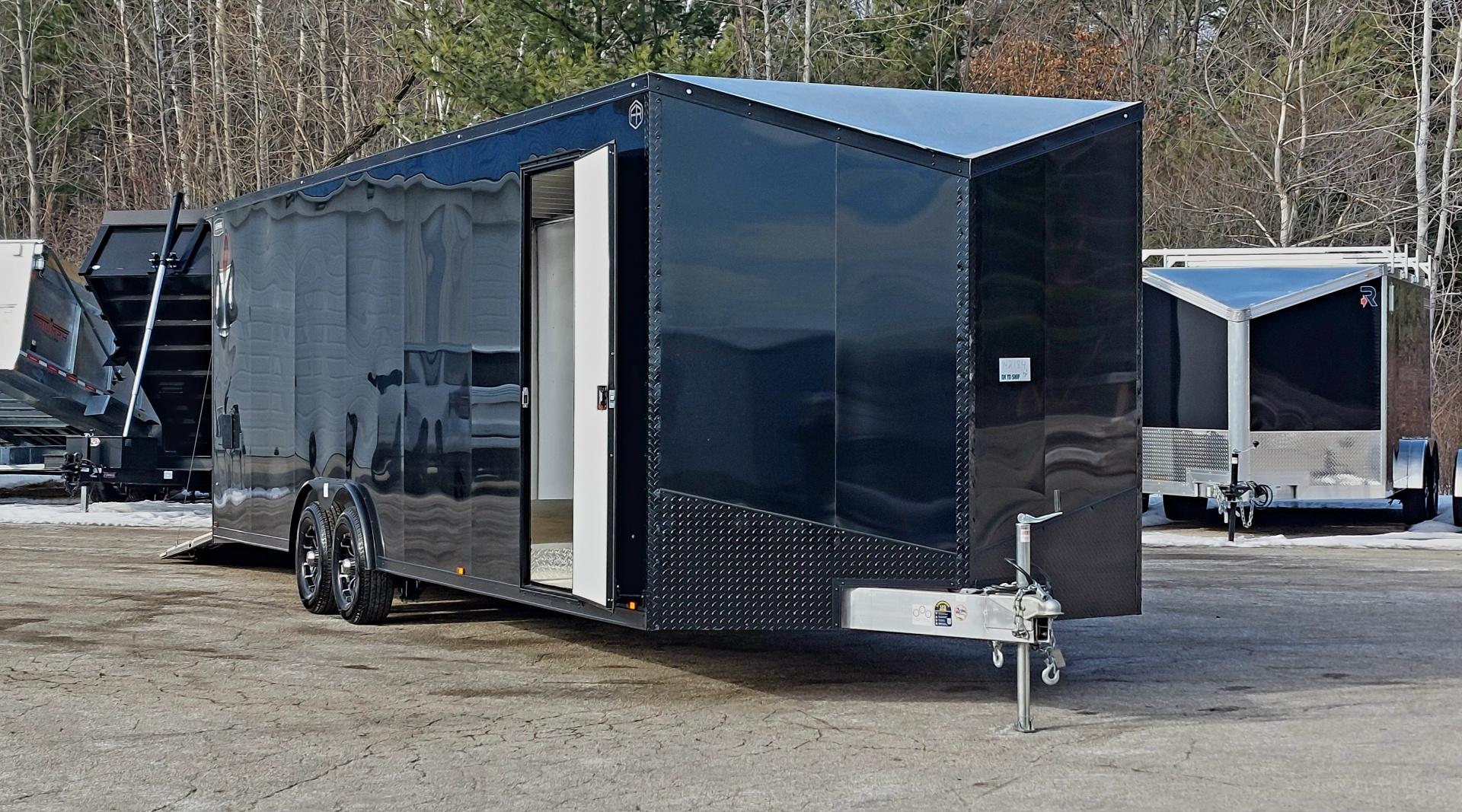 New 8 X 28 +2' VNOSE CAR HAULER ENCLOSED ALL ALUMINUM 5200# AXLES 2026 LIGHTNING
