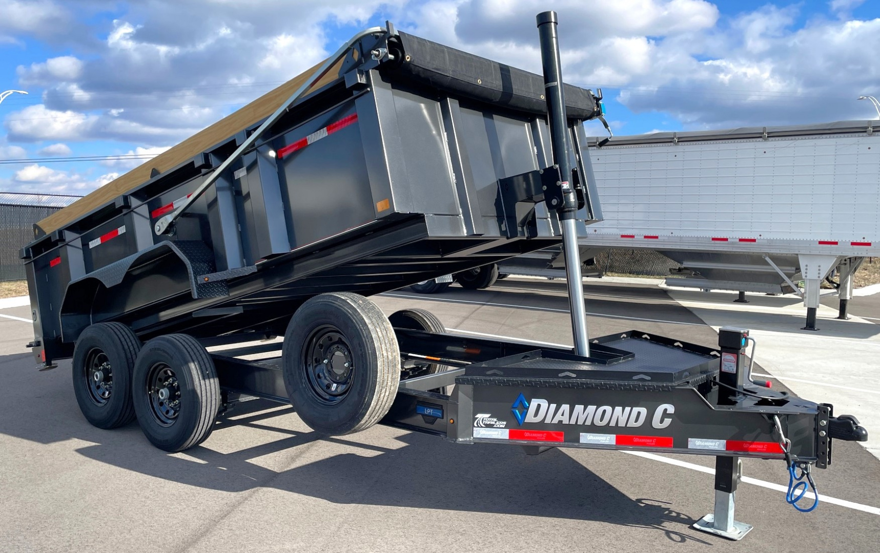 New Diamond C 14' LPT 207 Dump Trailer - 32" Sides, Board Brackets, Spare, Solar Charger