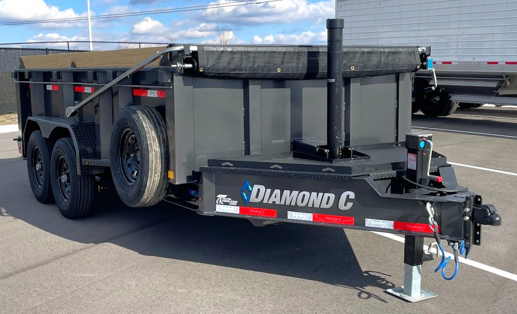 New Diamond C 14' LPT 207 Dump Trailer - 32" Sides, Board Brackets, Spare, Solar Charger