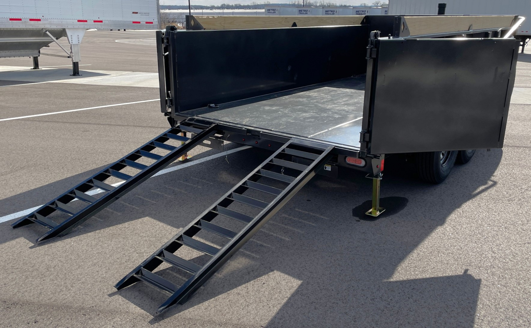 New Diamond C 14' LPT 207 Dump Trailer - 32" Sides, Board Brackets, Spare, Solar Charger