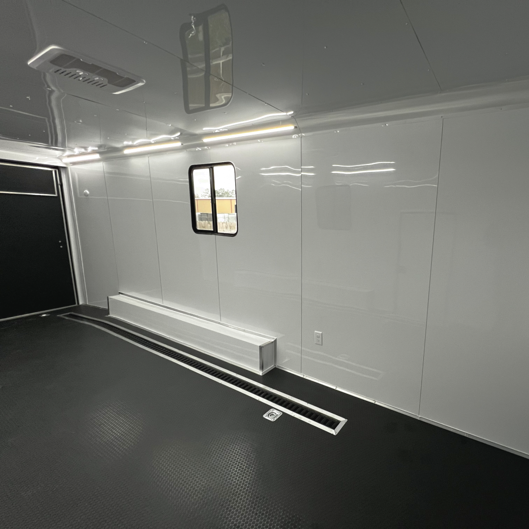New 8.5X34TTA3 Silver Gooseneck Race Ready Trailer