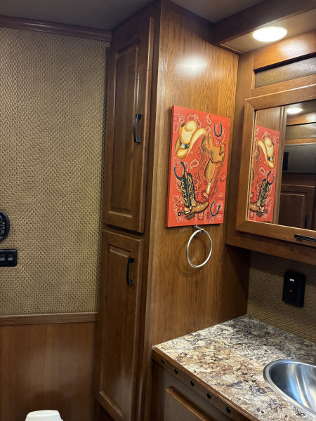 Used 2018 Lakota BI8319SROK 3H 9'LQ with Outside Entertainment Horse Trailer