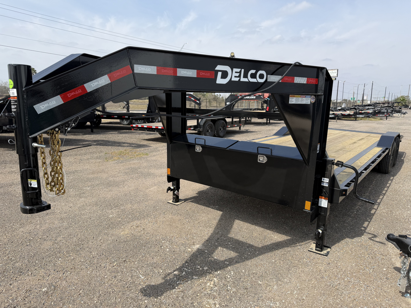 New 2026 Delco Trailers 102x26ft Gooseneck Equipment/Car Hauler Trailer
