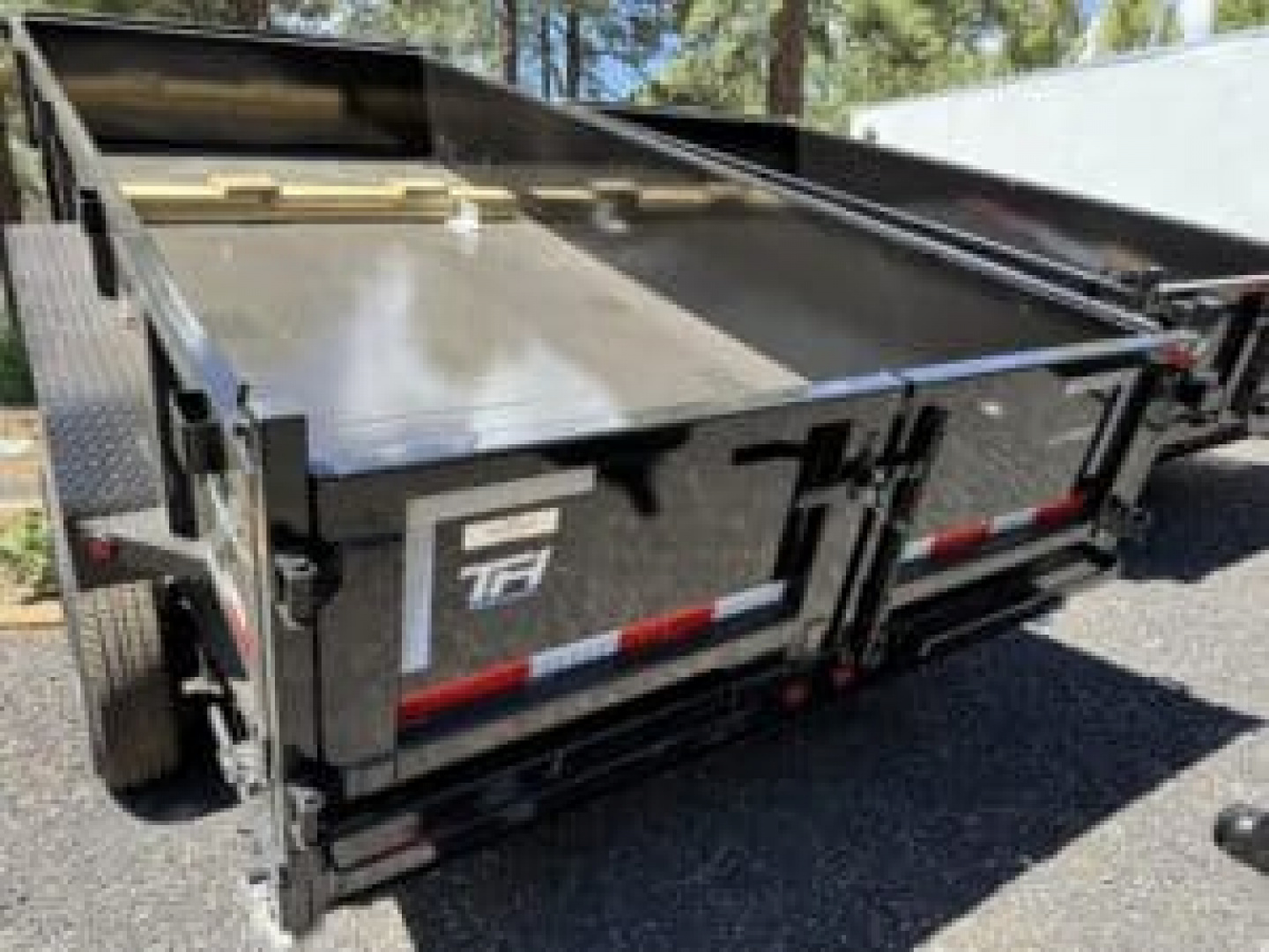 New 2026 Top Hat Trailers 7'X14' Gooseneck Dump Trailer 14000 lb G.V.W. 2' Sides Dump Trailer