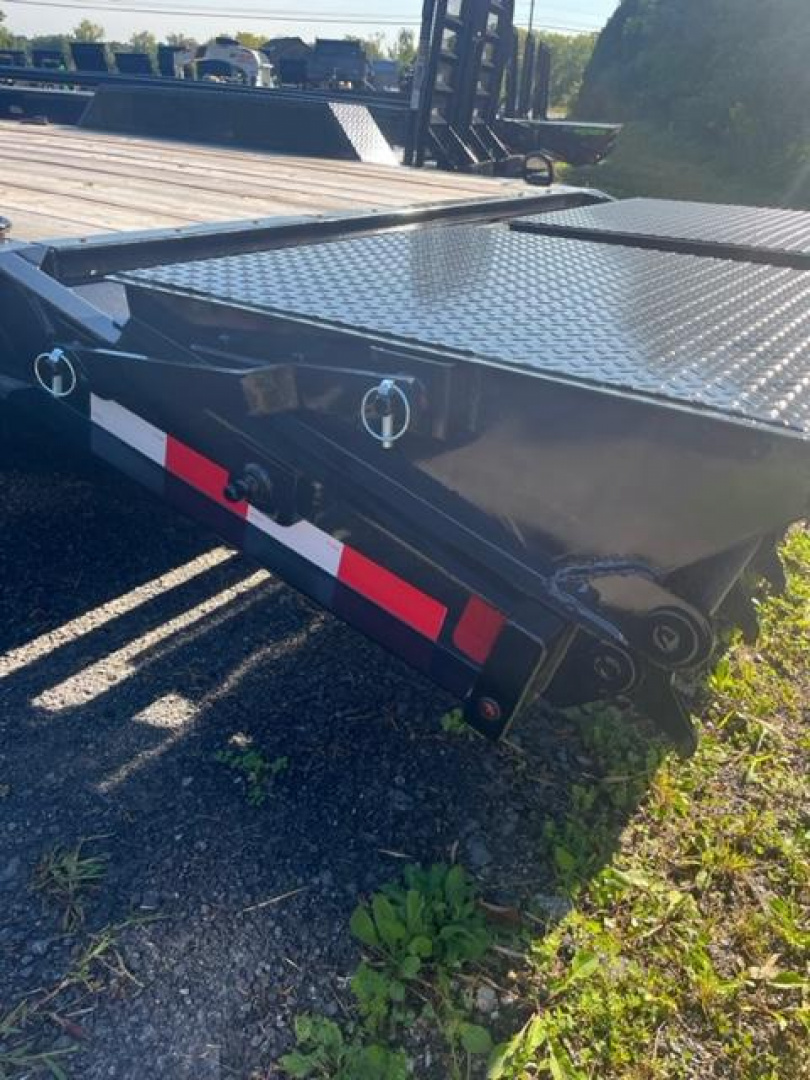 New 2024 Liberty LE16K83X19+3B8 Equipment Trailer