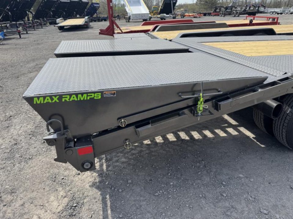 New 2025 Load Trail PP0225122_88413 Equipment Trailer