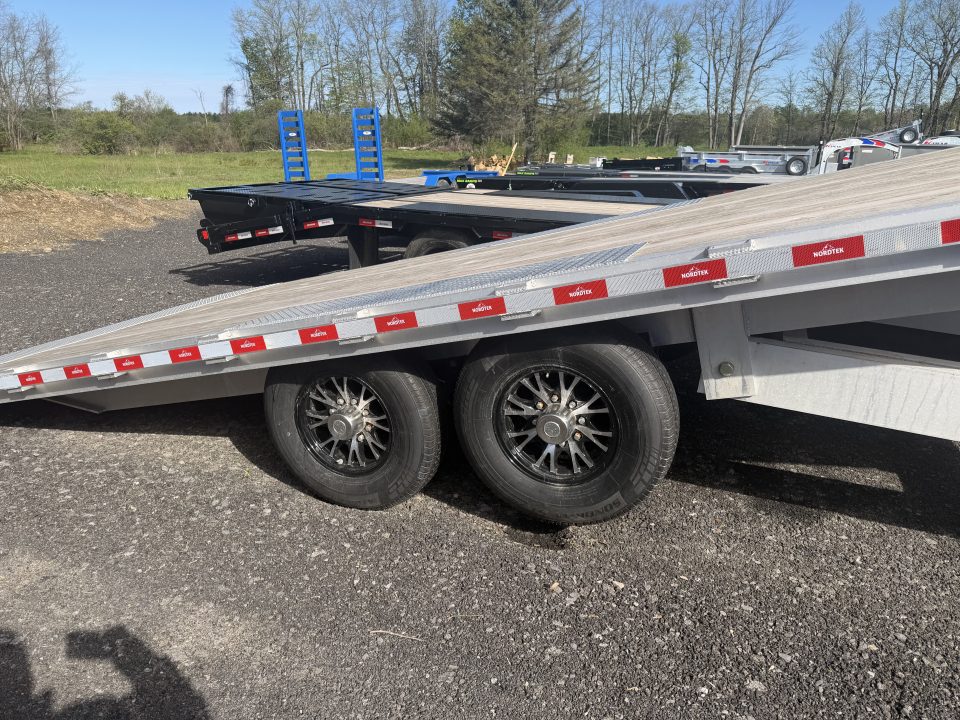 New 2026 Nordtek Trailers DOT102X22-14K GN Deckover Trailer