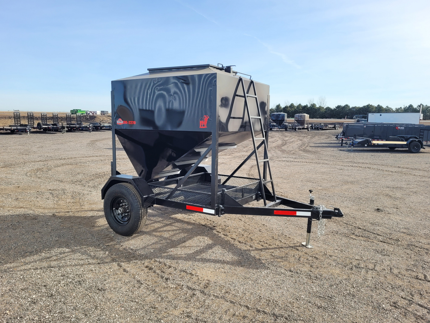 New 2026 DY-Klass 5000 LB Mobile Grain Bin