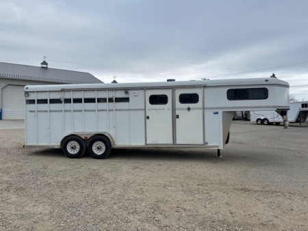 Consignment 2001 Circle J 3 Horse