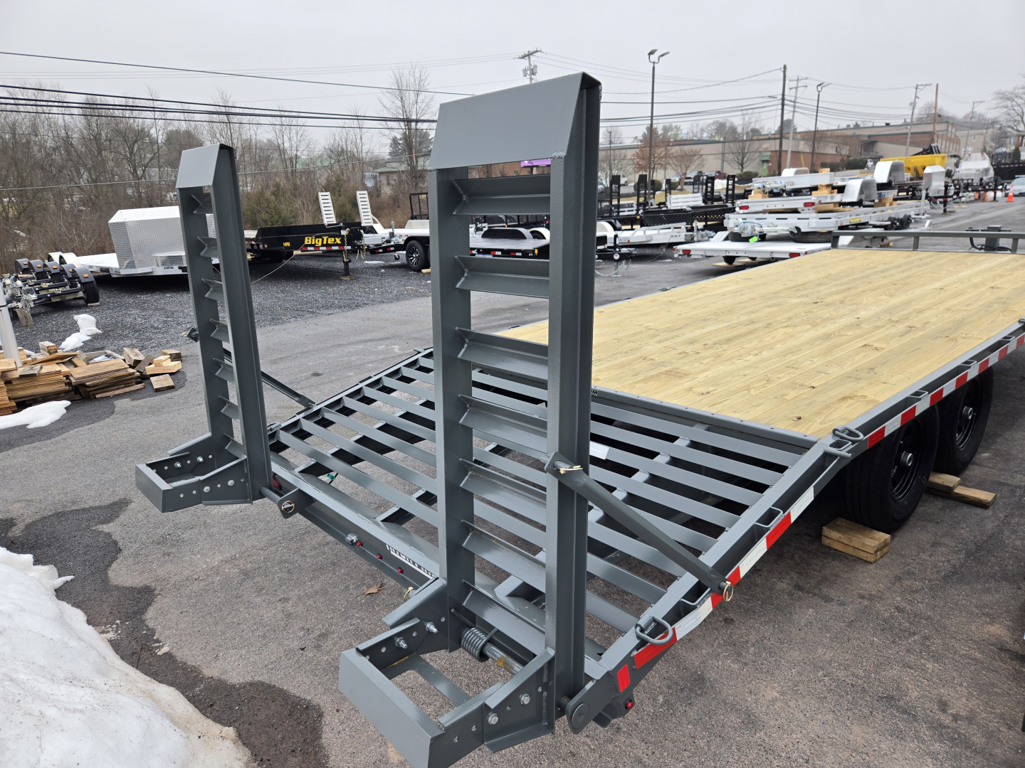 New 8.5 x 22 (18+4) Sure-Trac Beavertail Deckover Equipment Trailer, 15k GVWR ***Gray w/ Toolbox in Tongue, 12k Jack, Pintle Eye