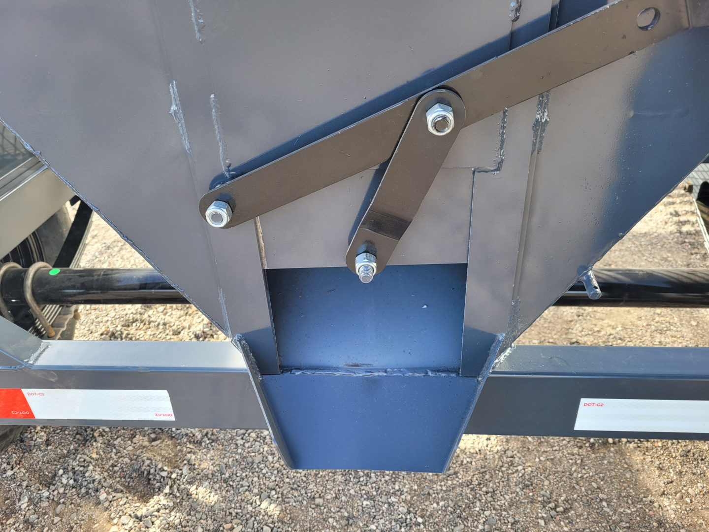 New 2026 DY-Klass 5000 LB Mobile Grain Bin