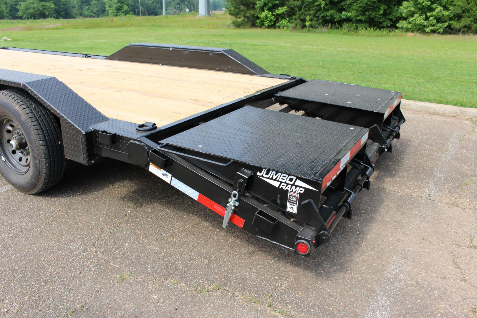 New 2026 Top Hat 22'X102"Wide Drive Over Fender Equipment Hauler 14k Equipment Trailer