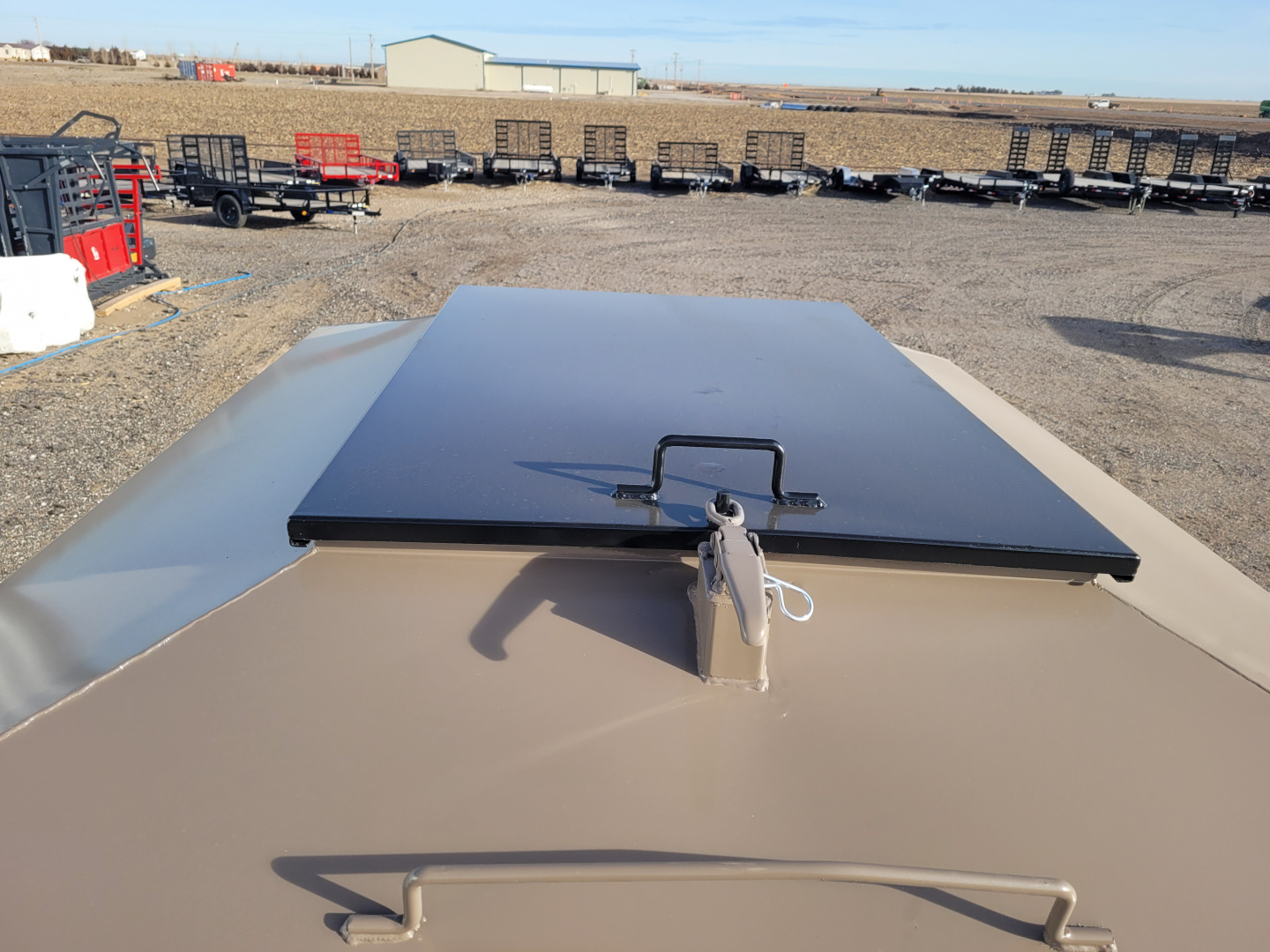 New 2026 DY-Klass 5000 LB Mobile Grain Bin