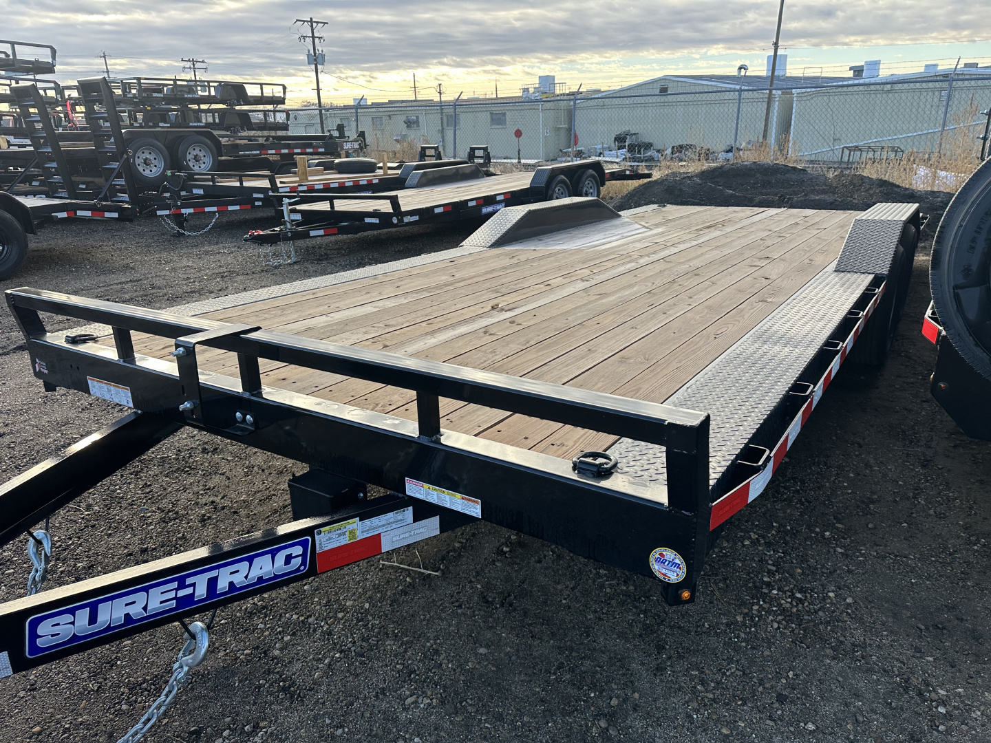 New 2025 Sure-Trac 8.5X22 (20+2) 10K FW Car Hauler