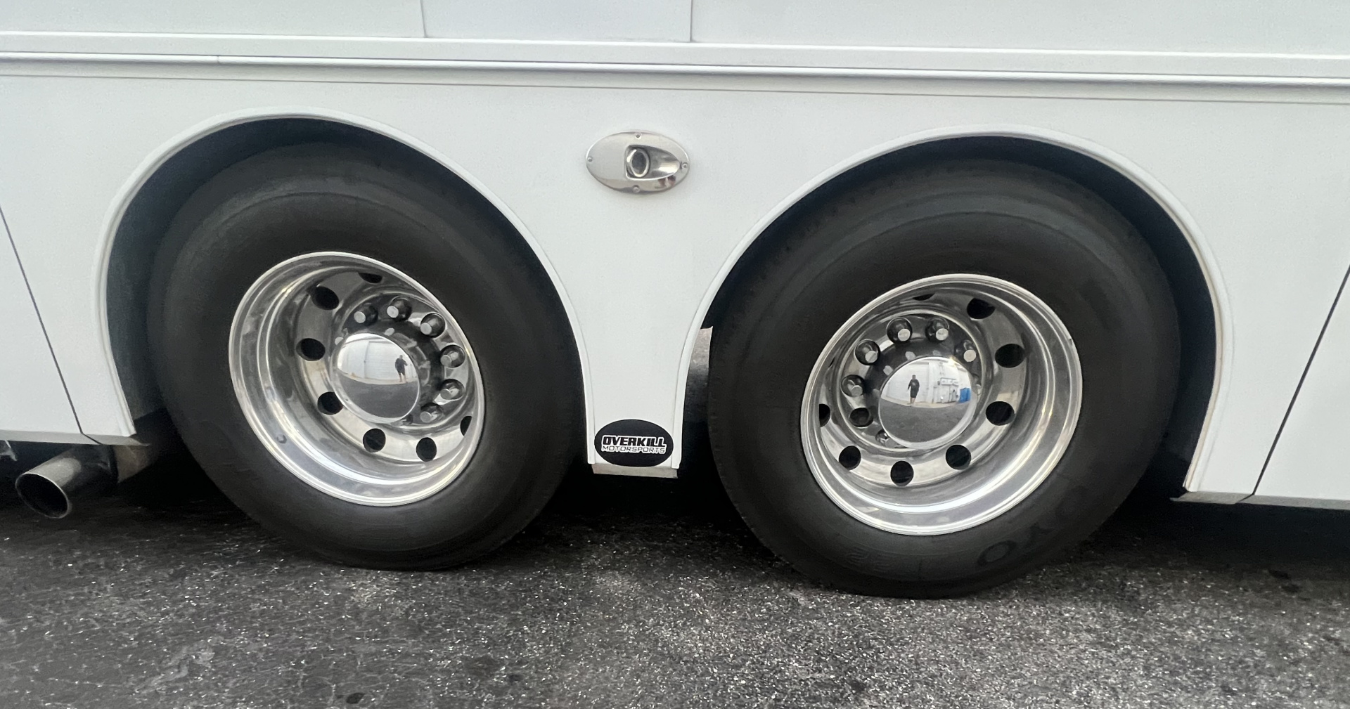 Used 2014 Showhauler 45’ Motorcoach