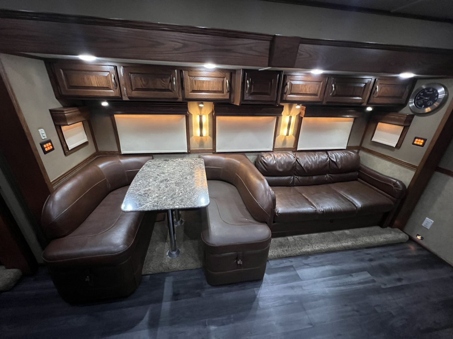 Used 2014 Showhauler 45’ Motorcoach