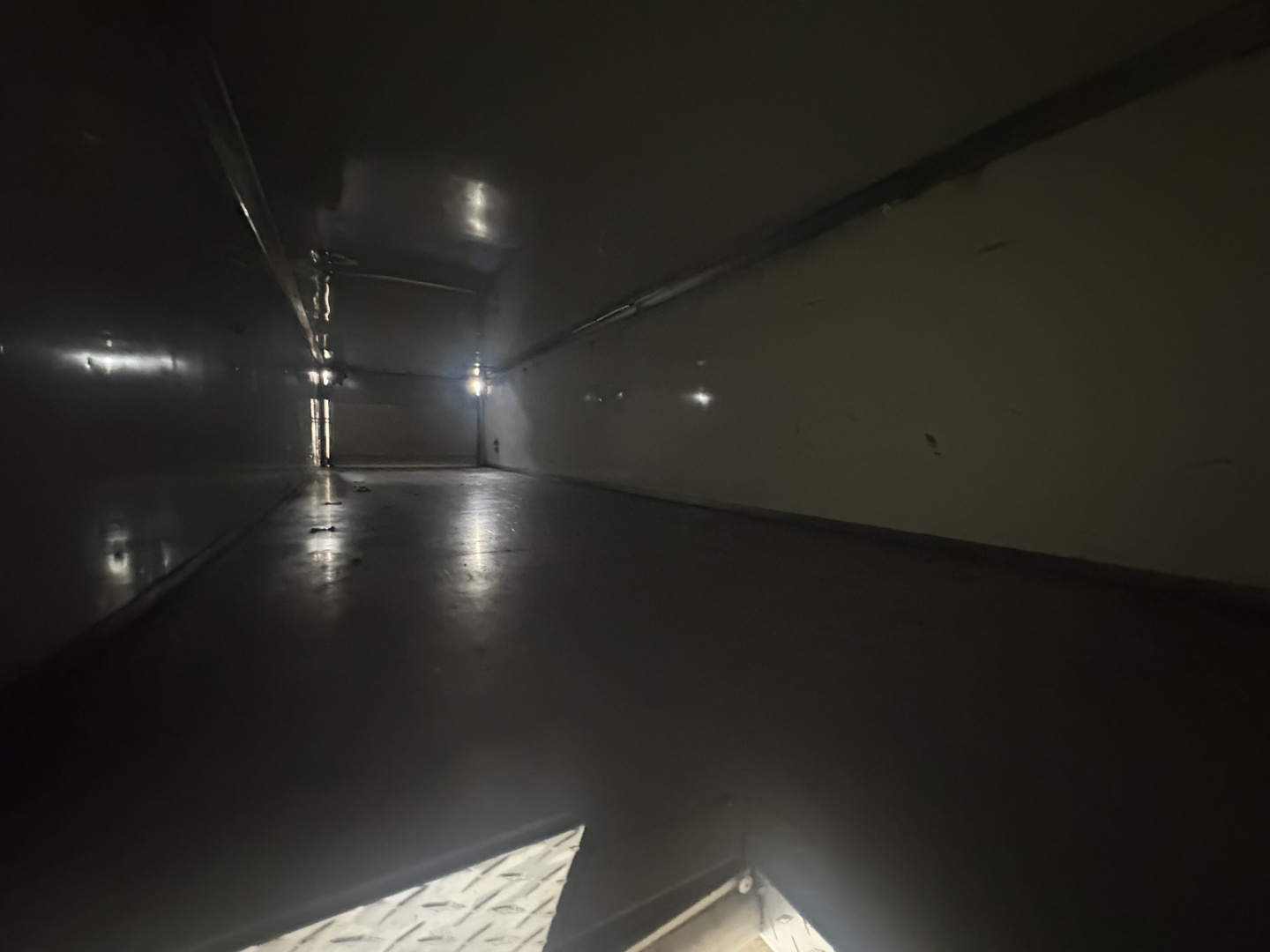 Used 40ft Cobra Lift Gate Stacker