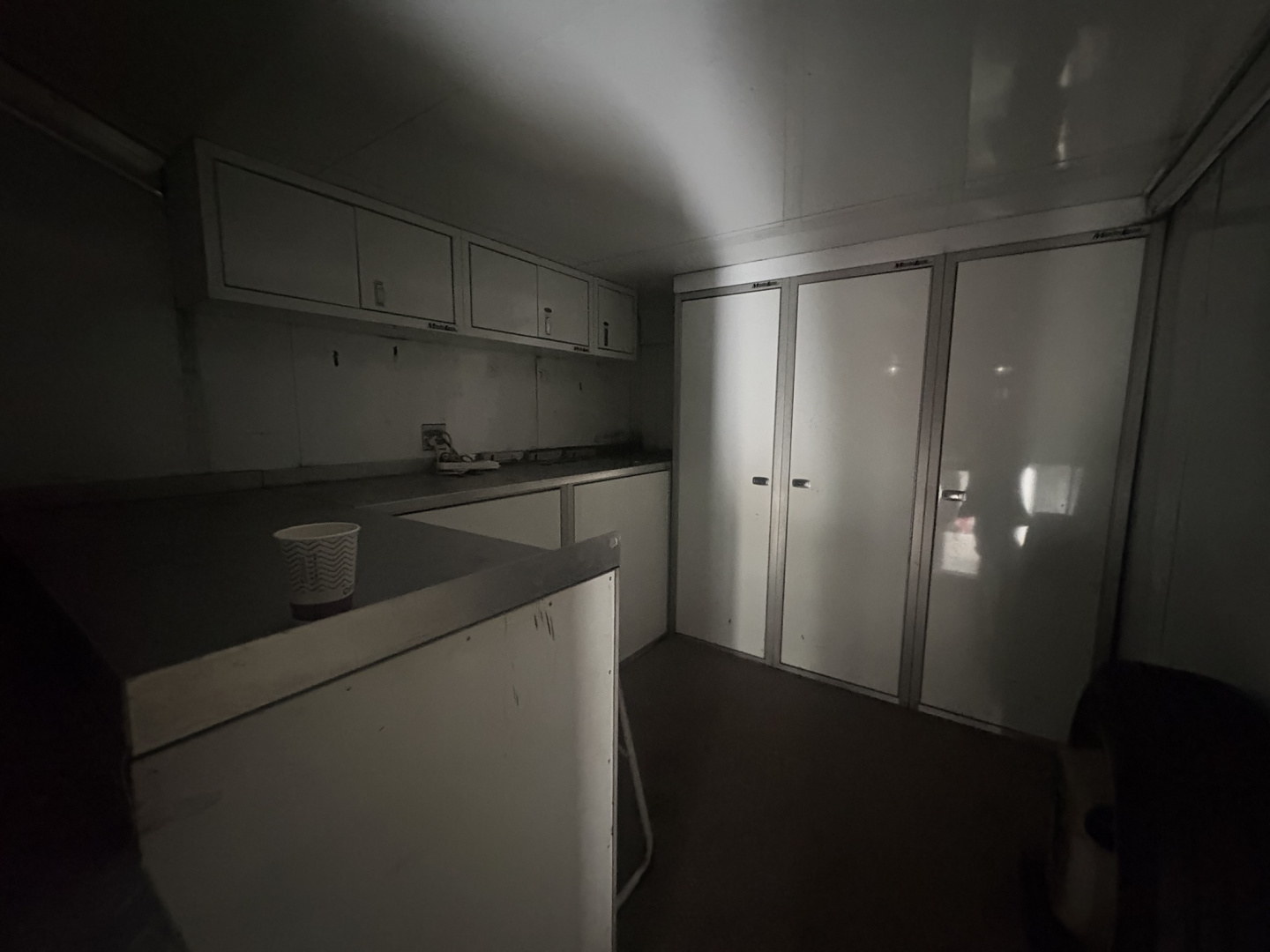 Used 40ft Cobra Lift Gate Stacker