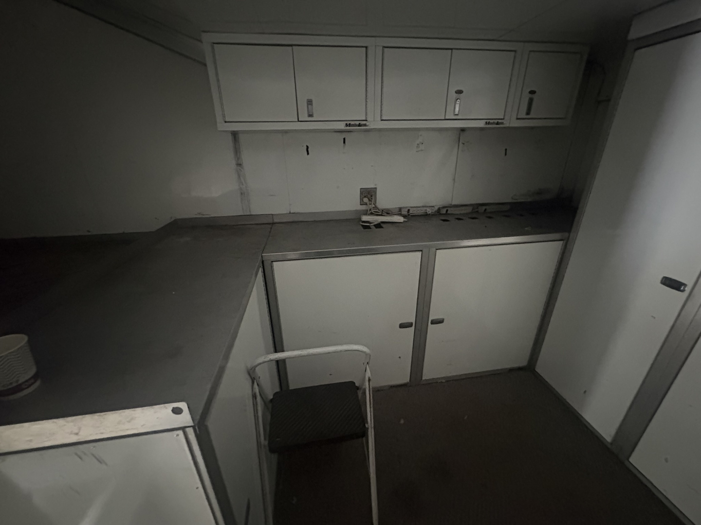 Used 40ft Cobra Lift Gate Stacker