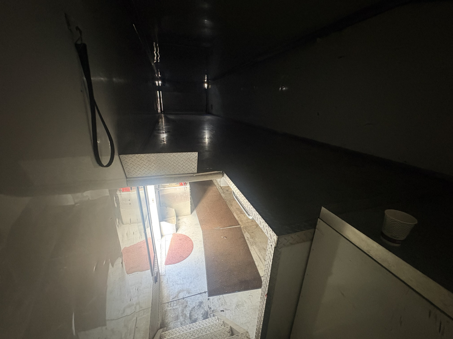 Used 40ft Cobra Lift Gate Stacker