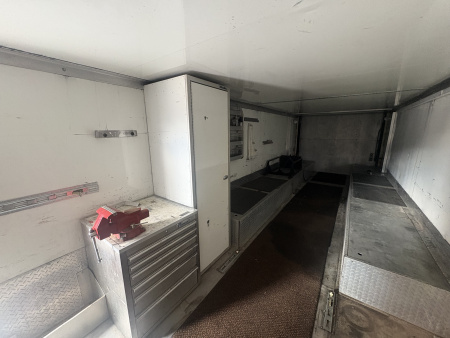 Used 40ft Cobra Lift Gate Stacker