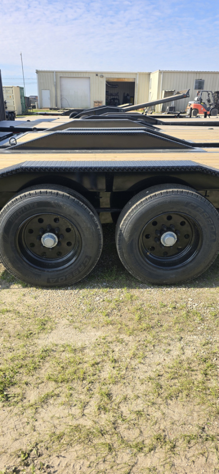 New 2026 MAXX-D H9X10224 Equipment Trailer