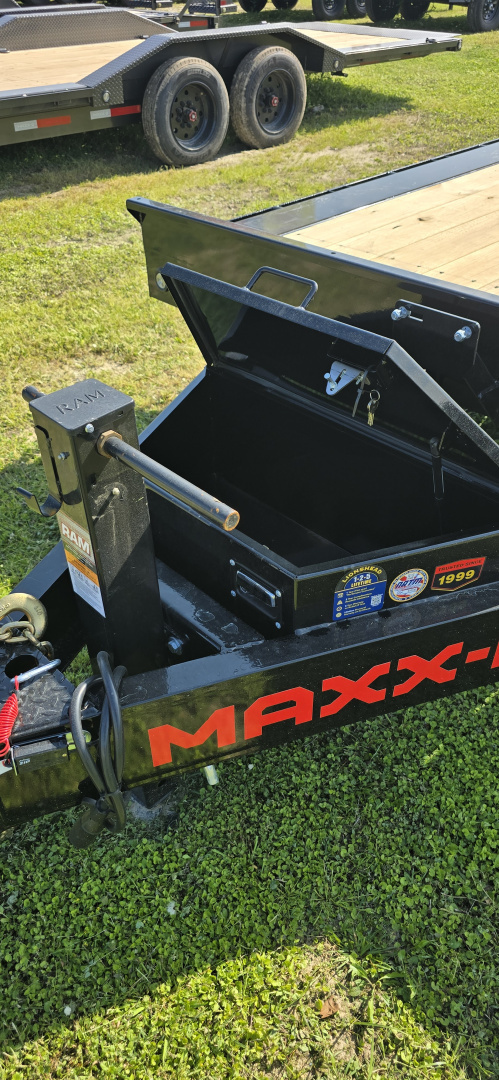 New 2026 MAXX-D G8X10224 Tilt Trailer