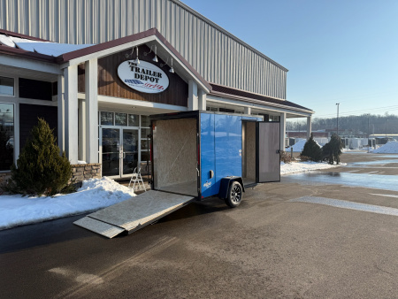 New Pace American 6′ X 10′ + V-NOSE ENCLOSED CARGO TRAILER WITH RAMP DOOR 2.9K