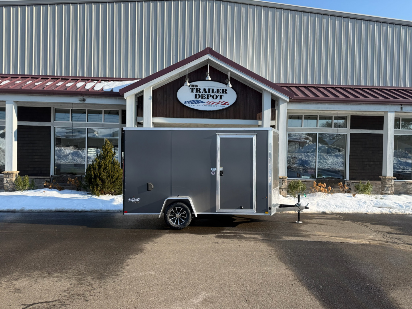 New Pace American 6′ x 12′ + V-Nose Enclosed Cargo Trailer with Ramp Door 2.9K