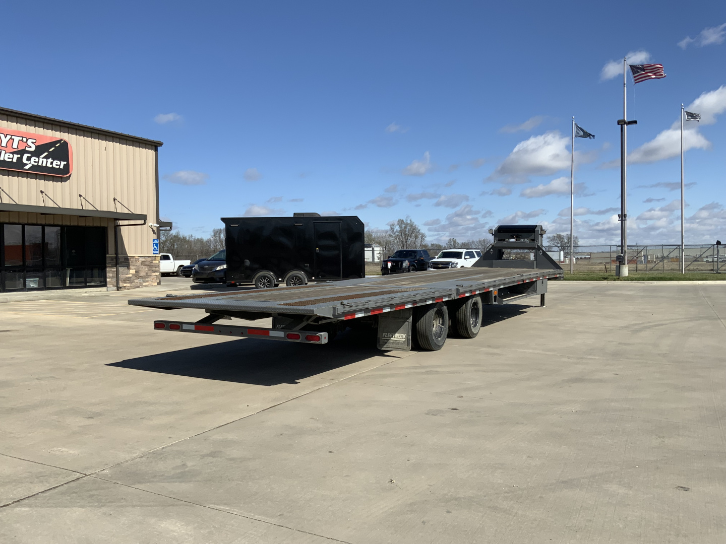 Used 2024 Diamond C Trailers FMAX212 102 X 38 Flatbed Trailer