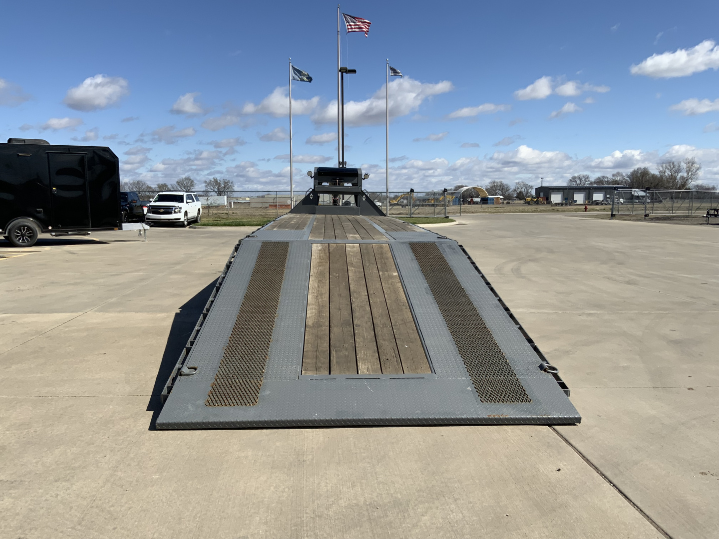 Used 2024 Diamond C Trailers FMAX212 102 X 38 Flatbed Trailer