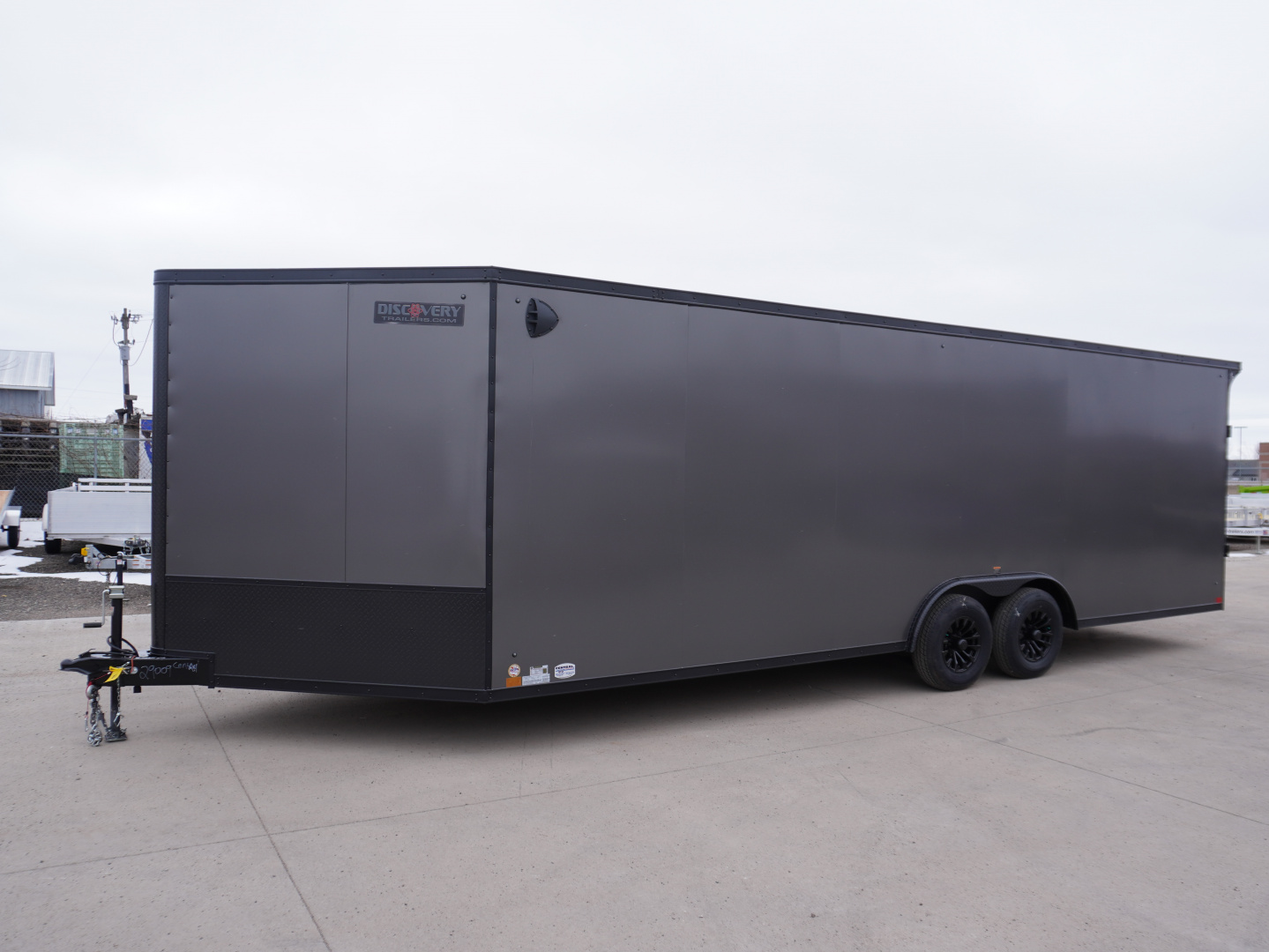 New 2026 Discovery Trailers 8.5X24+5'V Enclosed Car Hauler